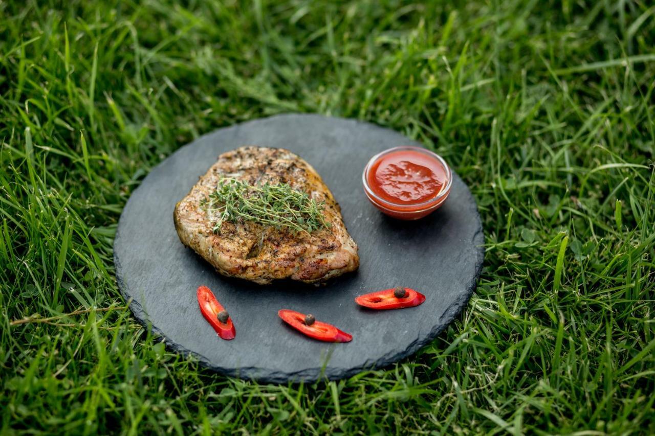 Dalos Sarny  Zewnętrze zdjęcie