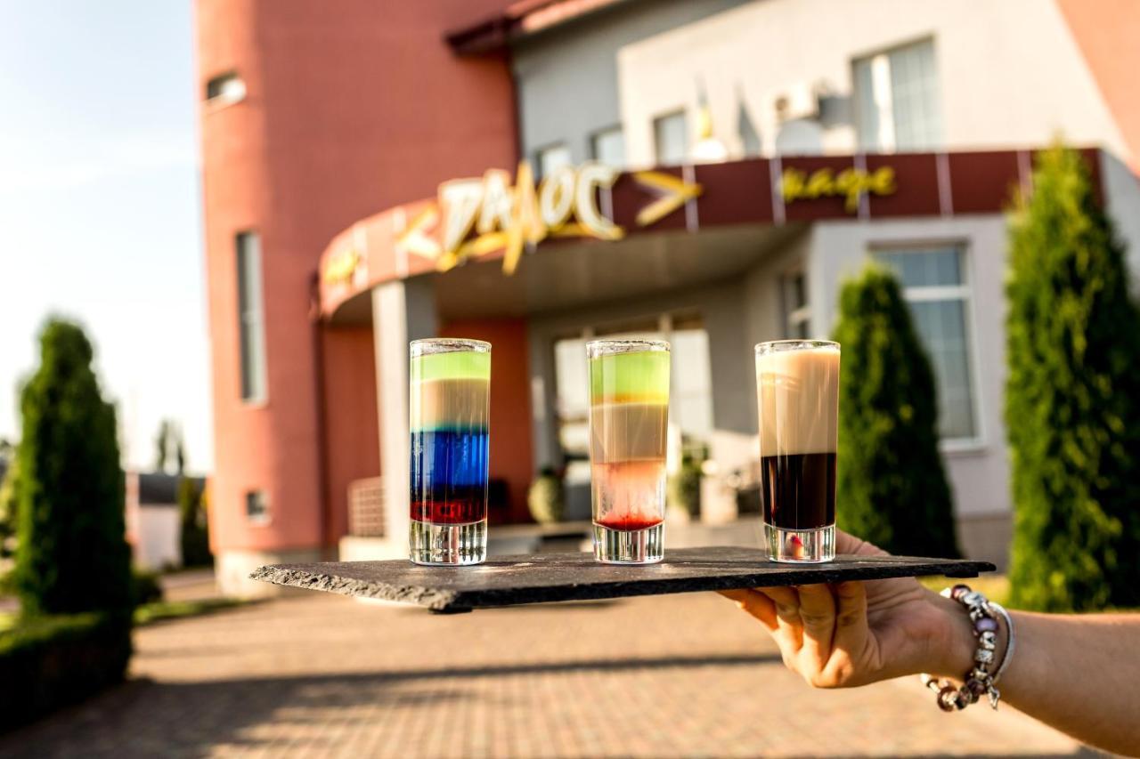 Dalos Sarny  Zewnętrze zdjęcie